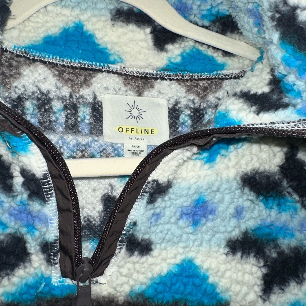 Sherpa Pullover - image 5